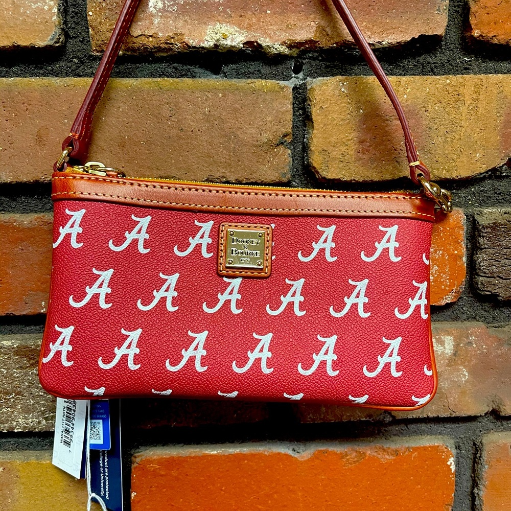 NWT Dooney and Bourke Hand bag Alabama